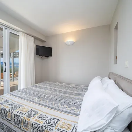 Thalassa View Apartamento *