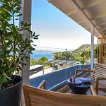 Thalassa View דירה *