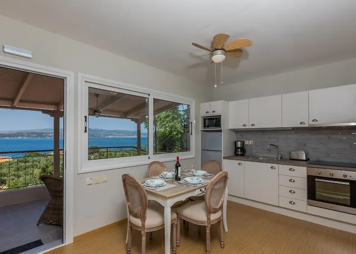 Thalassa View Apartment *